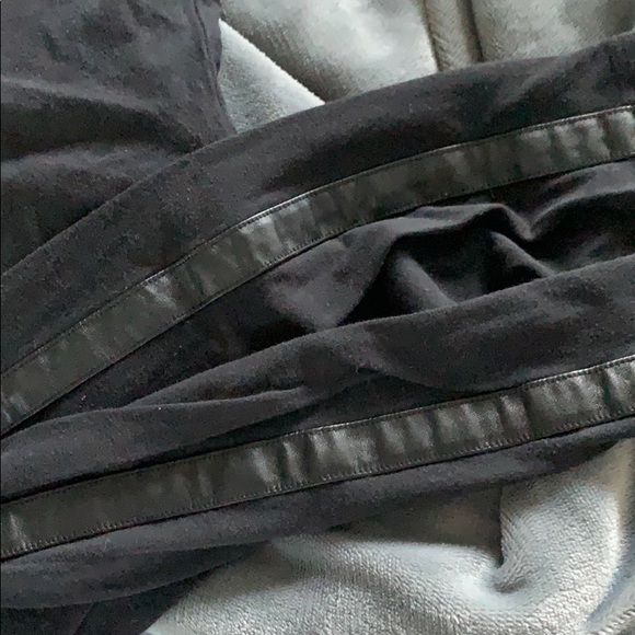 Victoria’s Secret PINK leggings - Picture 2 of 3